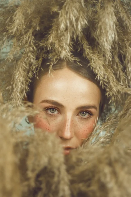 Coquelicot — Fashion editorial by Estanislao for VOUS Magazine