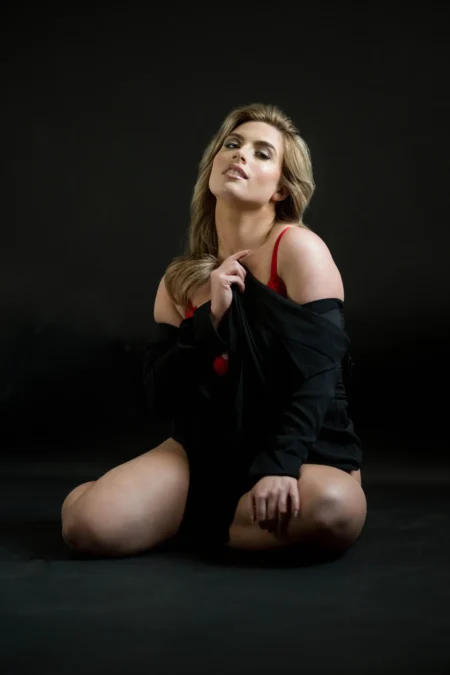 Simply Kaitlin — Fashion editorial by Steven Marrero for VOUS Magazine