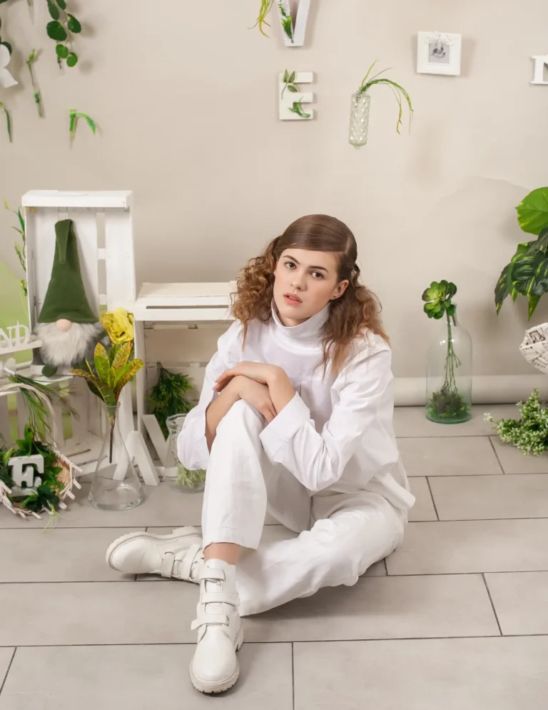 Spring mood — VOUS Magazine · The April Fashion & Beauty Edition · Vol.5 · 2021