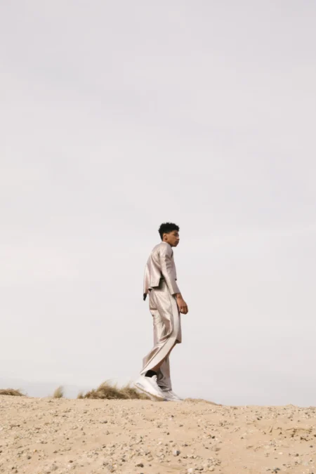 Planet Earth — Fashion editorial by Melanie Marsman for VOUS Magazine