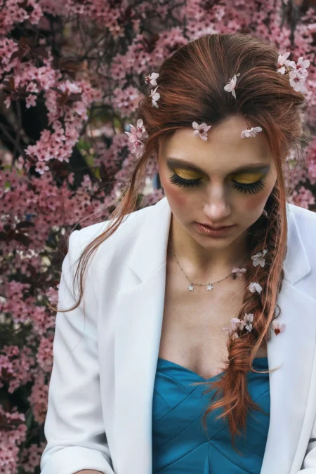 Shaping spring — Fashion editorial by Carolina Ros for VOUS Magazine