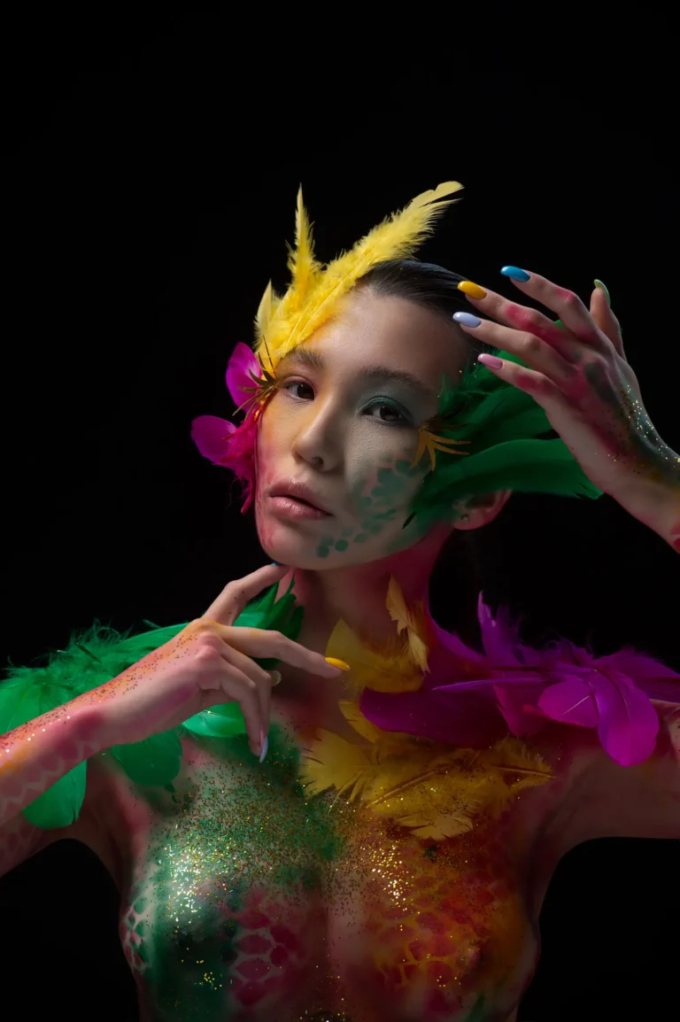 Touch of feathers — Fashion editorial by Lyasheev Dmitriy for VOUS Magazine