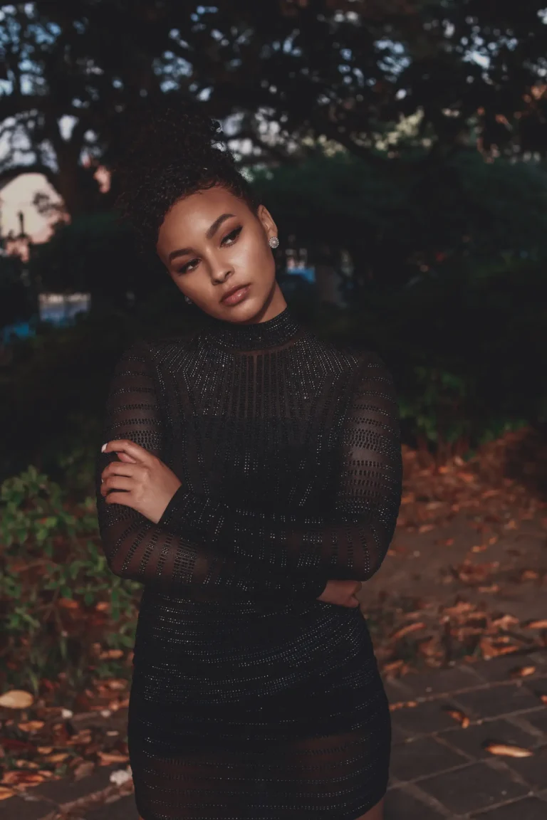 Zoe Wyman: Beauty Innovator and Muse — Fashion editorial by lhphoto for VOUS Magazine