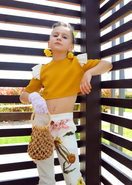 Bright flower — Fashion editorial by Jane Revina for VOUS Magazine
