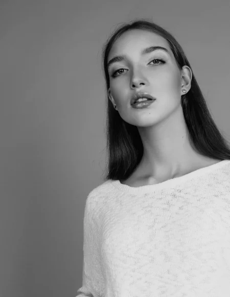 Victoria — Fashion editorial by Juliya Potekhina for VOUS Magazine