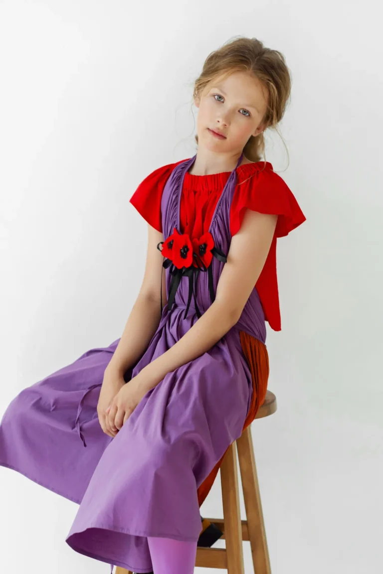 Amazing girl — Fashion editorial by @Verazagorodnaya for VOUS Magazine