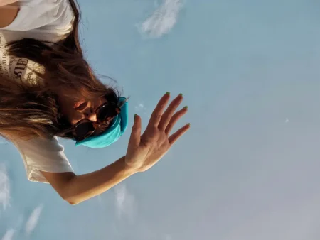 Floating — Fashion editorial by Federica Paperetti for VOUS Magazine