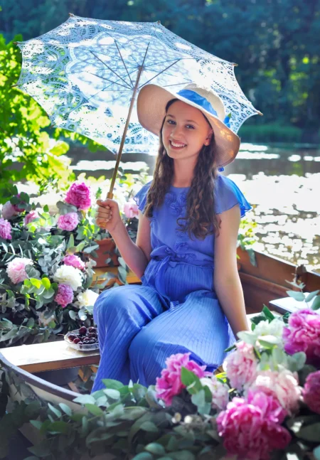 Flower dreams — Fashion editorial by Вероника Куликова for VOUS Magazine