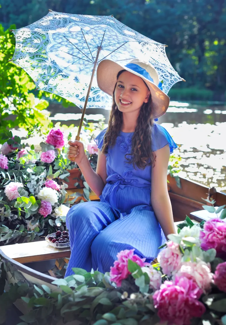 Flower dreams — VOUS Magazine · The July Teen Edition · Vol.6 · 2021