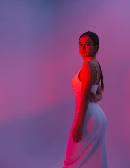 Center of attention — Fashion editorial by Natasha Zakamulina for VOUS Magazine