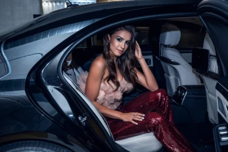 Fashion Story by Regina Voronina — Fashion editorial by Regina Voronina for VOUS Magazine