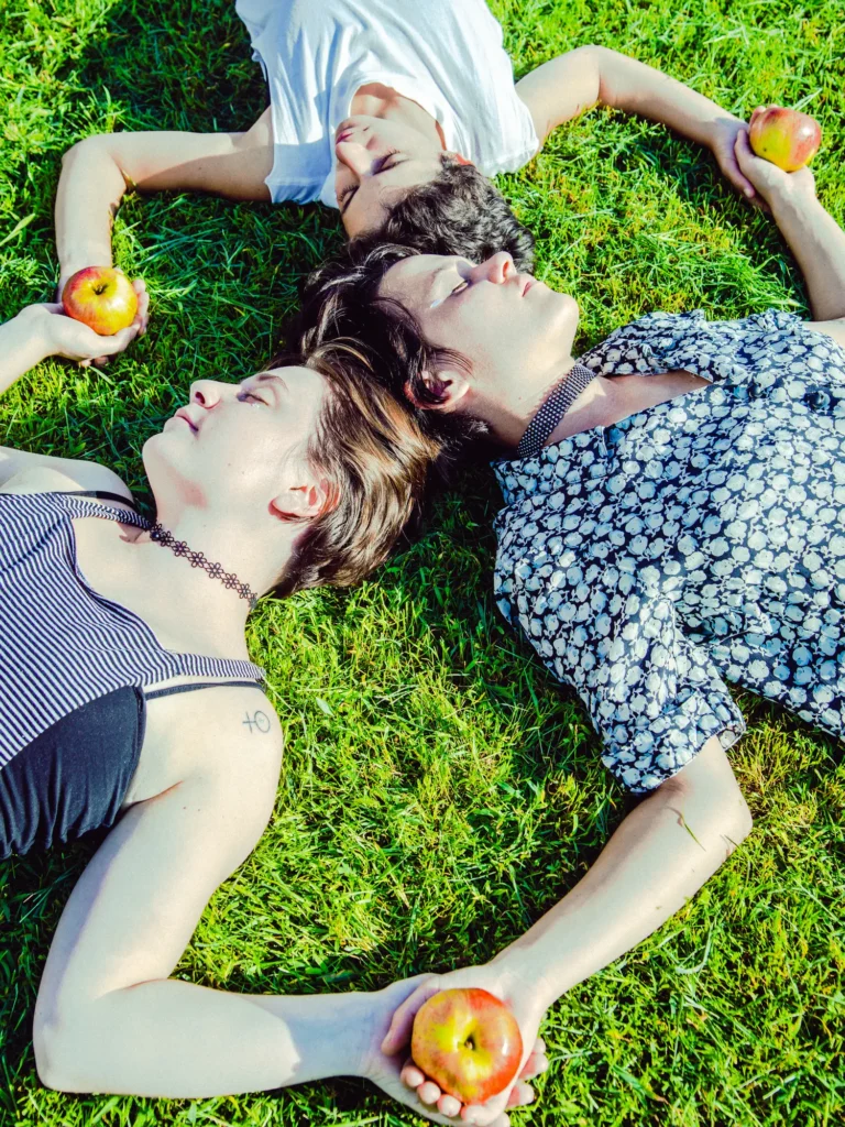 Girls of tomorrow — Fashion editorial by Lili Gyarmati for VOUS Magazine