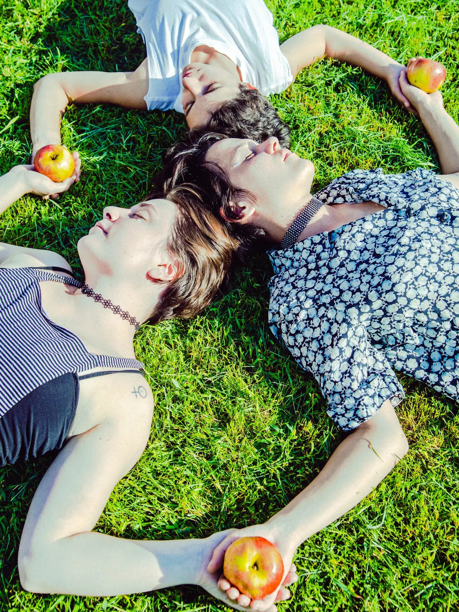 Girls of tomorrow — Fashion editorial by Lili Gyarmati for VOUS Magazine