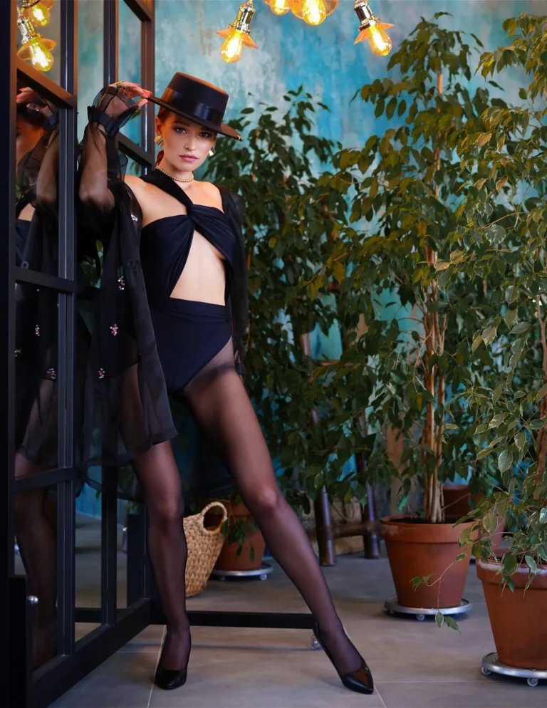 Glow — Fashion editorial by Alexandr Blagov for VOUS Magazine
