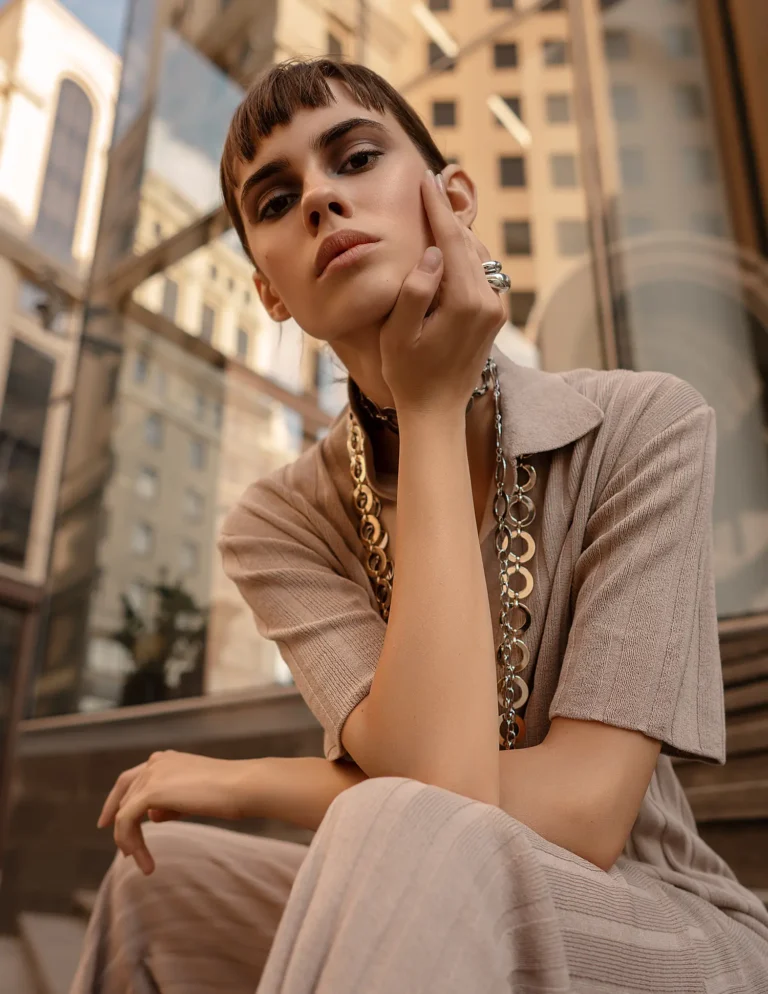 Her beauty is dangerous — Fashion editorial by Ольга Клименко for VOUS Magazine