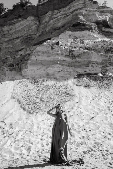 Woman — Fashion editorial by Daria Ovsyannikova for VOUS Magazine