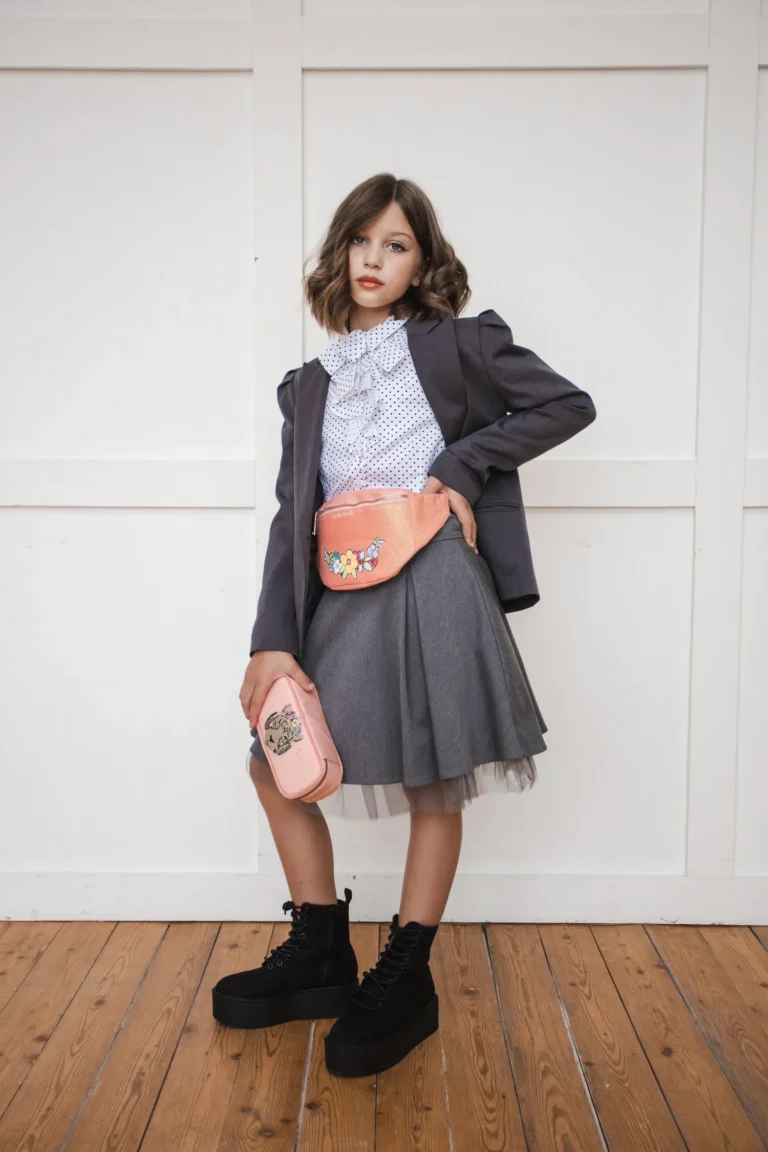 Back to school — VOUS Magazine · The September Teen Edition · Vol.4 · 2021
