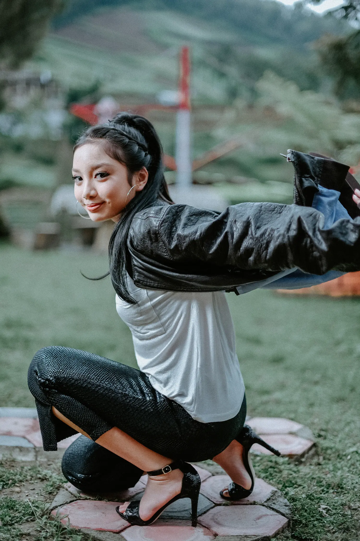 Celebrating Fall in my own way — Fashion editorial by Koomaru for VOUS Magazine