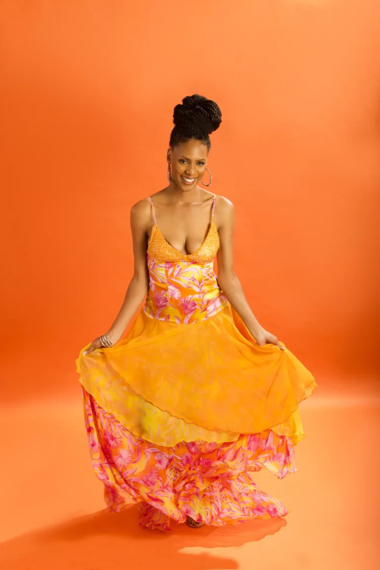 Feminine, Fun and Flirty — VOUS Magazine · The September Fashion & Beauty Edition · Vol.2 · 2021