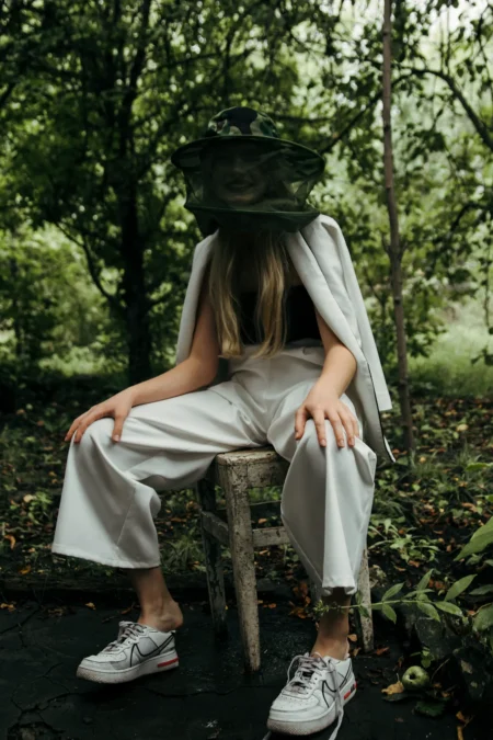 Green Beekeeper — Fashion editorial by Анна for VOUS Magazine