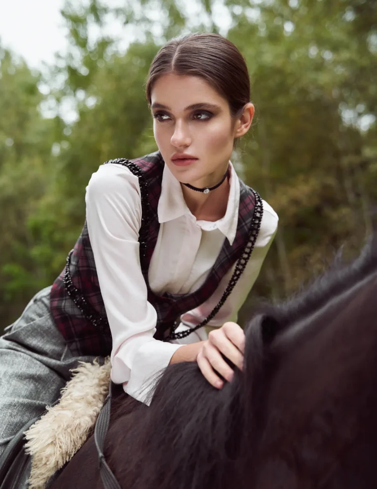 Horses — Fashion editorial by Angelika Kauchenko for VOUS Magazine