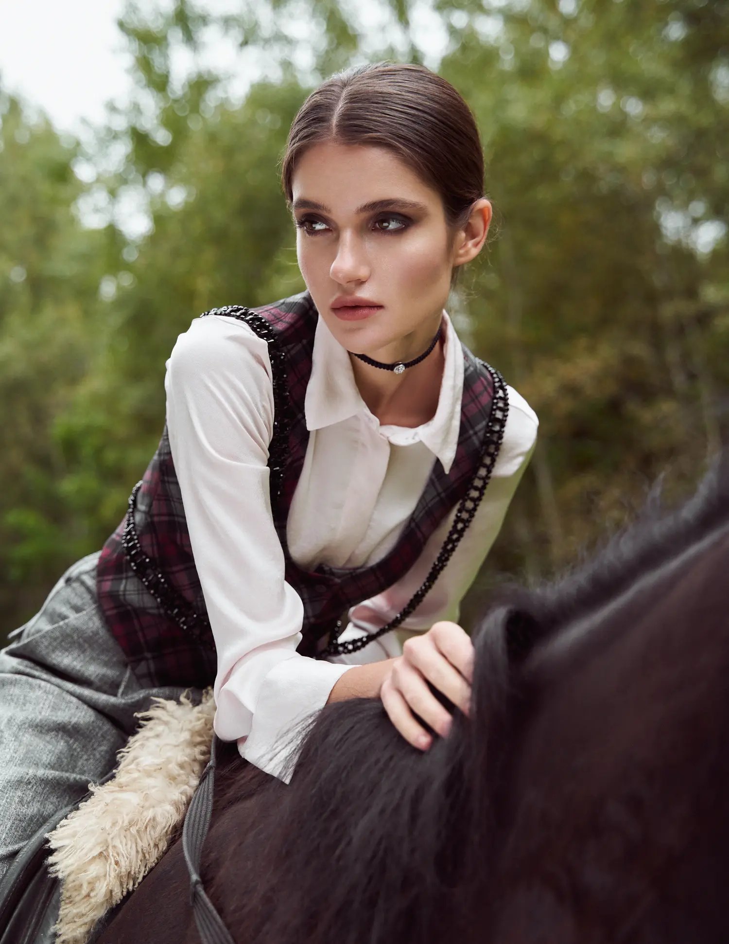 Horses — Fashion editorial by Angelika Kauchenko for VOUS Magazine