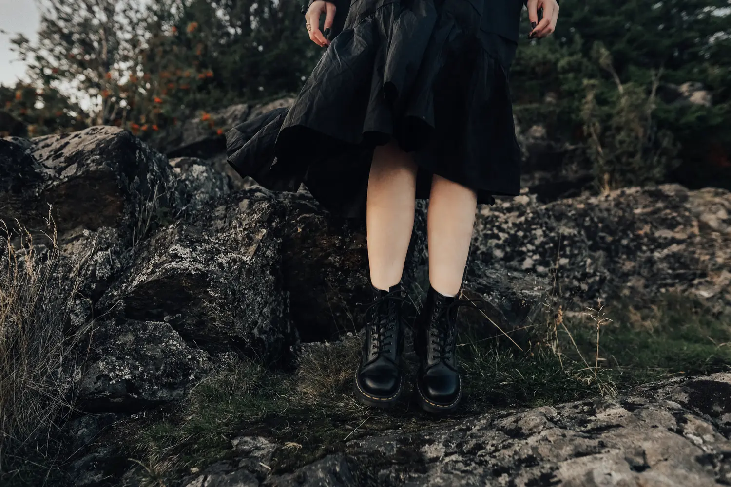 In the eternal search for the beautiful — Fashion editorial by Alena Kusova for VOUS Magazine
