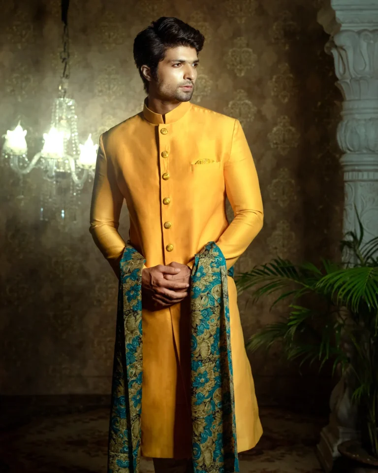 Indian ethnic wear — Fashion editorial by nklightnshade for VOUS Magazine