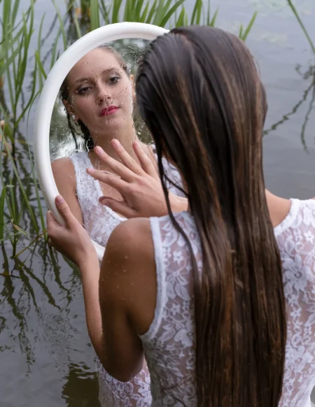 The girl in the water — Fashion editorial by Grzegorz Kłosok for VOUS Magazine