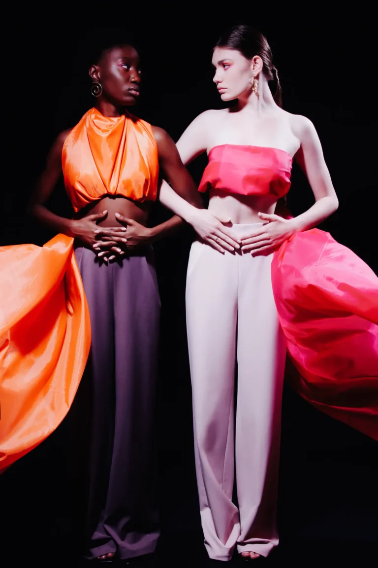Try to understand — VOUS Magazine · The September Fashion & Beauty Edition · Vol.1 · 2021