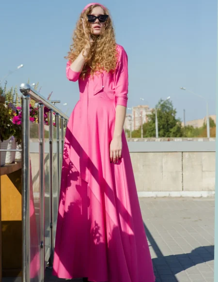 Curly girly — Fashion editorial by Anna Zhegalina for VOUS Magazine