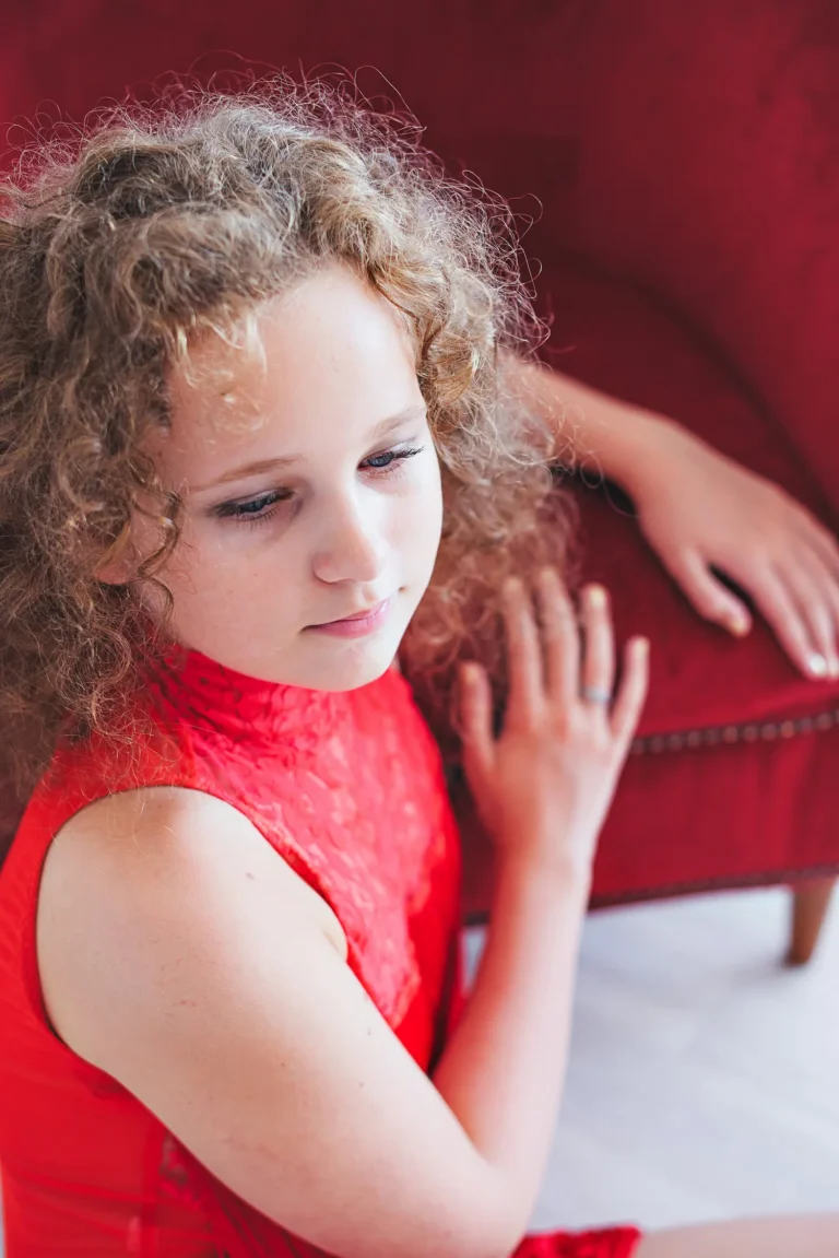 Dance with me — VOUS Magazine · The November Teen Edition · Vol.13 · 2021