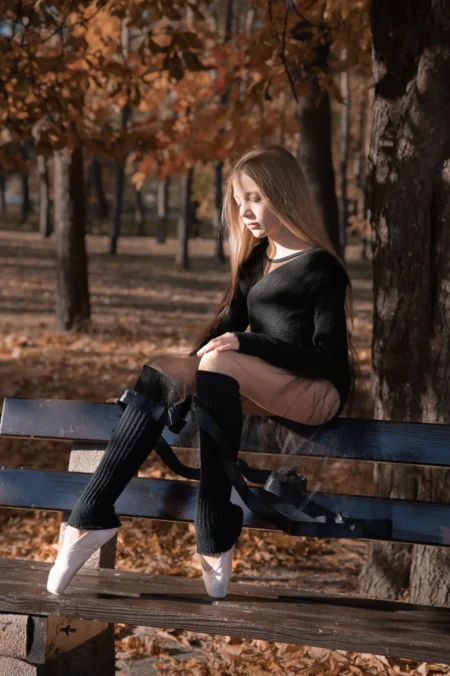 Fragile autumn — Fashion editorial by Trigonnote for VOUS Magazine