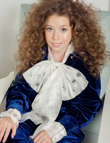 Little mademoiselle — Fashion editorial by Anna Zhegalina for VOUS Magazine