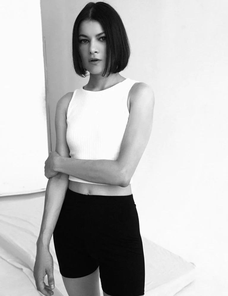 Marianna — VOUS Magazine · The November Fashion & Beauty Edition · Vol.7 · 2021