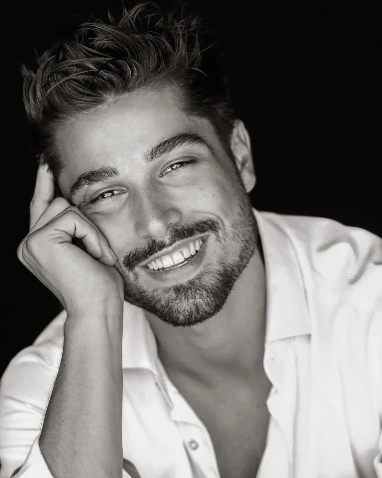 Mood swings make me really confused — VOUS Magazine · The Man Edition · Vol.2 · November 2021