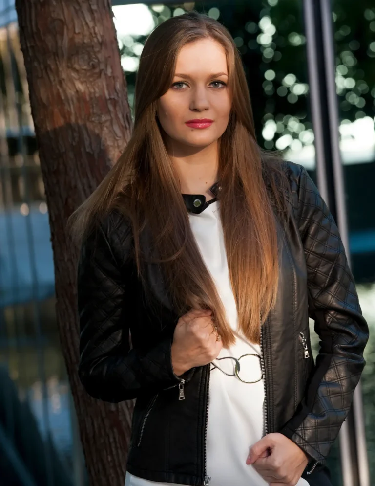 Moscow Light — Fashion editorial by Lou O'Neal for VOUS Magazine