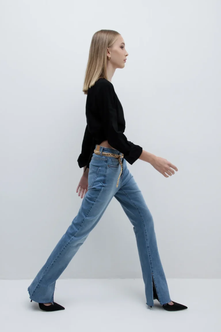Polly — VOUS Magazine · The November Teen Edition · Vol.2 · 2021