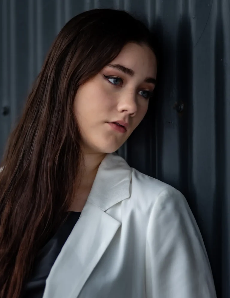 The delights of Delaney — Fashion editorial by Dan Anderson for VOUS Magazine