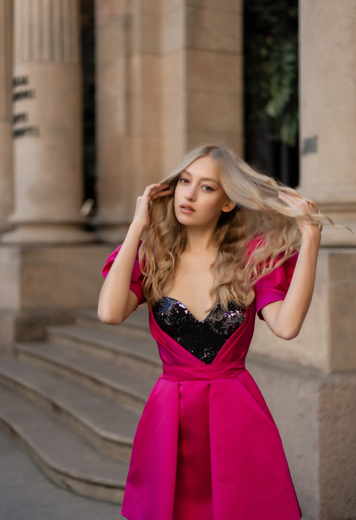 The pink mood — Fashion editorial by Irina Lind for VOUS Magazine