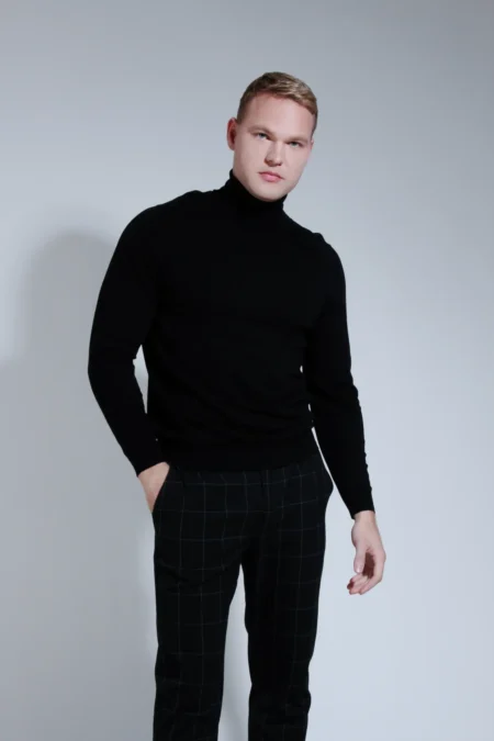 Alexander — Fashion editorial by Vlad Sadovnichiy for VOUS Magazine