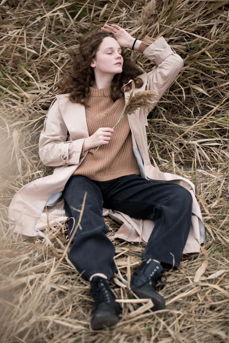 Autumn Freedom — Fashion editorial by Sofia Yanalova for VOUS Magazine