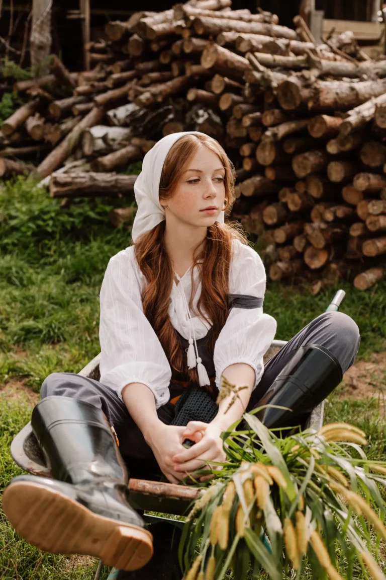 Countryside life — Fashion editorial by Yana Levchenko for VOUS Magazine