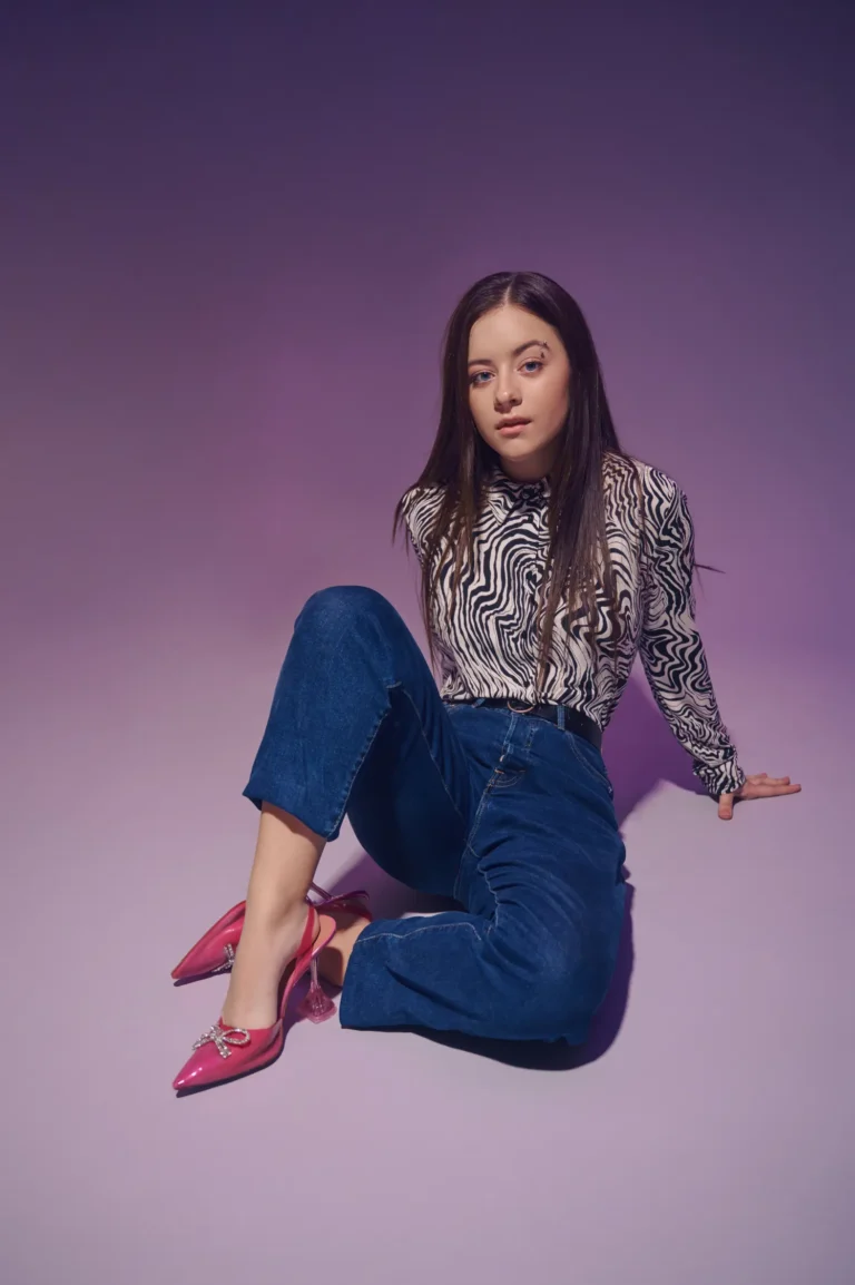 Lizzie — VOUS Magazine · The Fashion & Beauty Celebrity Edition · PARKER MCKENNA · Vol.1 · December 2021