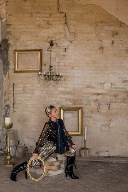 Mademoiselle Jessi — Fashion editorial by Iuliia Karetnikova for VOUS Magazine