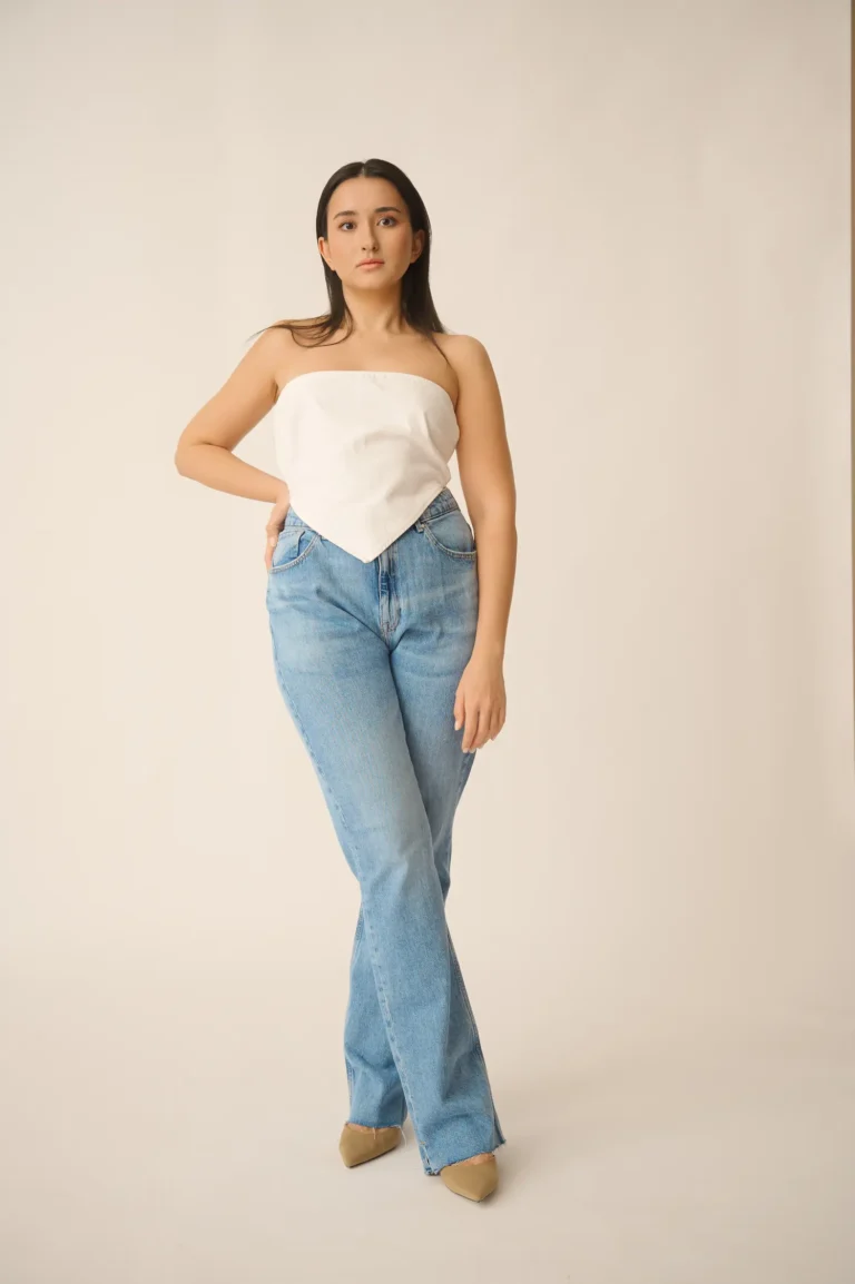 Alina — VOUS Magazine · The Teen Edition · CHRISTMAS SPECIAL · Vol.8 · 2021
