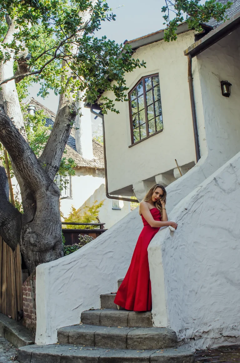 Bella Vita — Teen editorial by Lili Muntean for VOUS Magazine