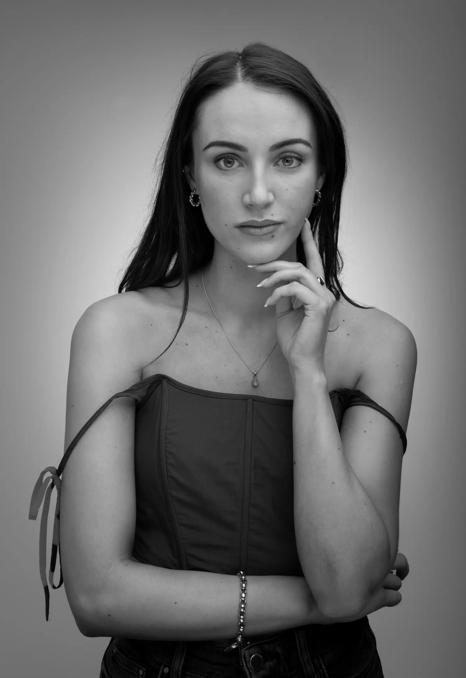 Nicole — Fashion & Beauty editorial by Robert Campbell for VOUS Magazine