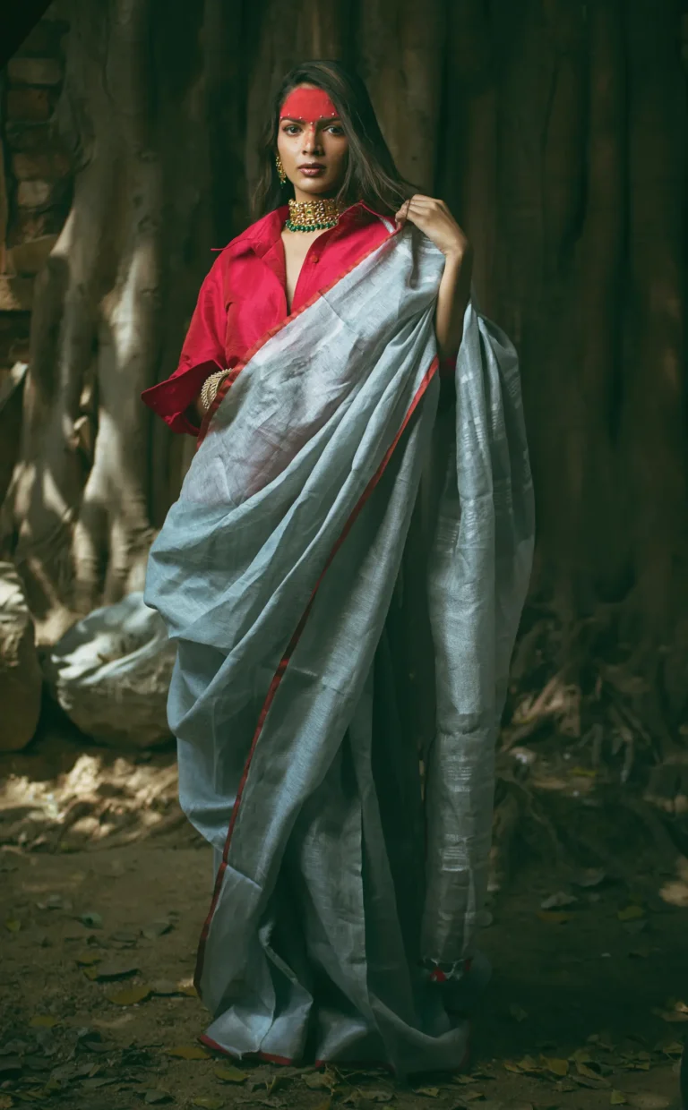 SMARTIKA | Based on Tradition — Fashion editorial by Rajeesh Ramachandran for VOUS Magazine