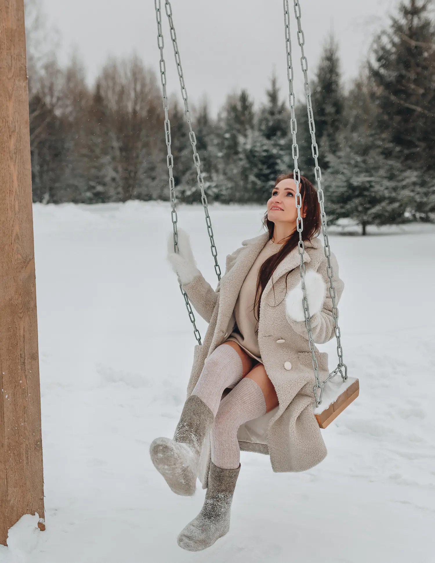 Snow Fairy Tale — Fashion & Beauty editorial by Надежда Галягина for VOUS Magazine